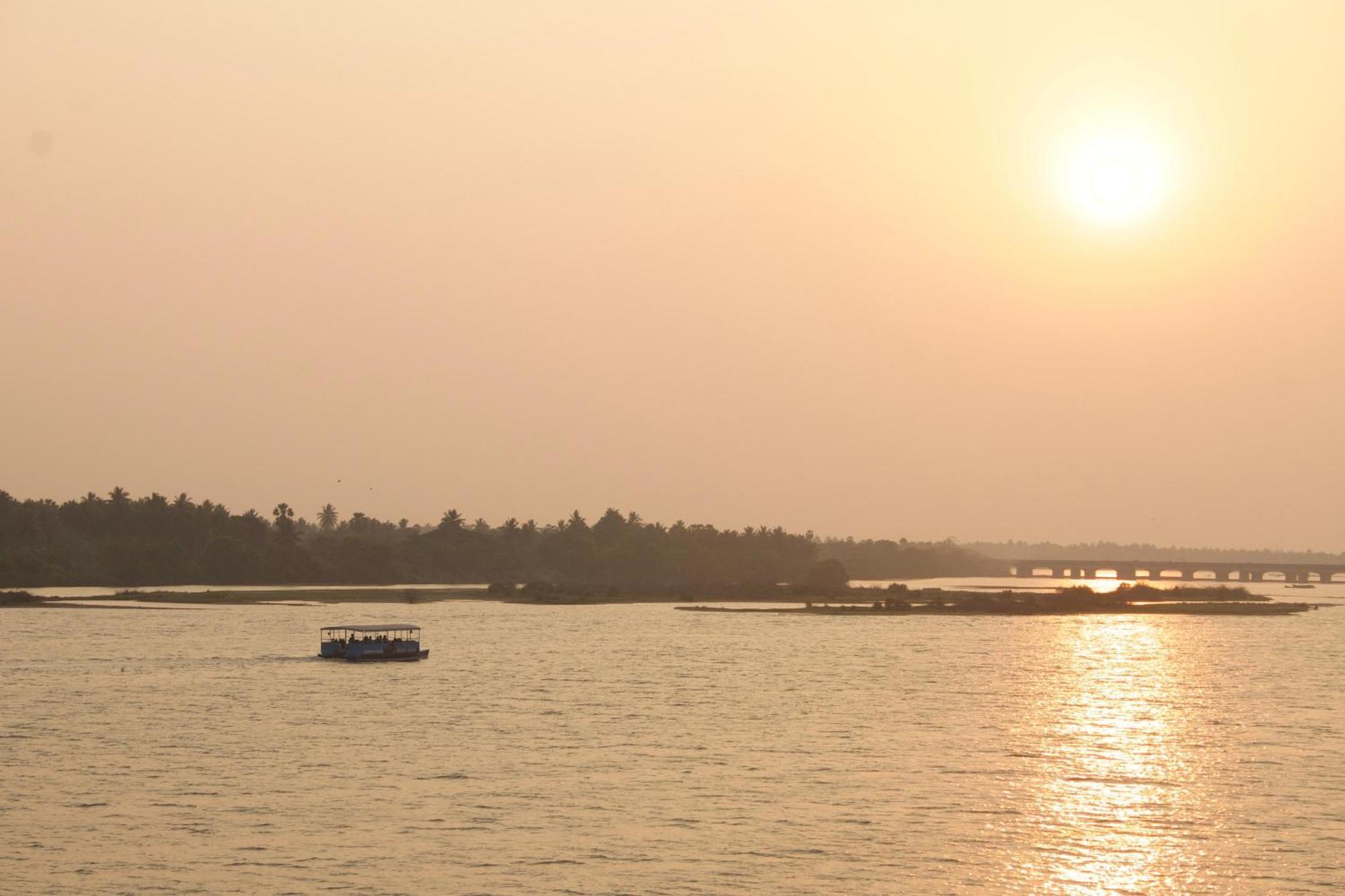 Victoria'S River View Resort Pondicherry Dış mekan fotoğraf